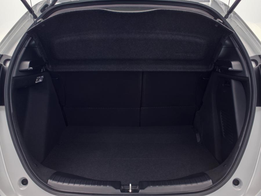 Багажник Honda Jazz e:HEV 2020 года  (EU) (фото 18 из 44)